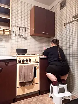 Snapshot of Janiffer_MiMi chatting on November 25, 2025, 9:59 pm Janiffer MiMi online show from November 25, 2025, 9:59 pm