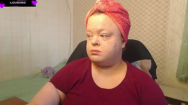 Janiffer MiMi online show from March 5, 2026, 9:38 am