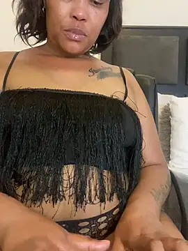 BADFATASS85 online show from December 9, 2024, 12:34 am