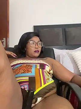 BADFATASS85 online show from December 17, 2024, 2:44 pm