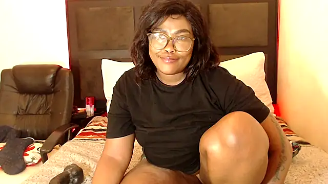 BADFATASS85 online show from January 13, 2025, 5:12 am