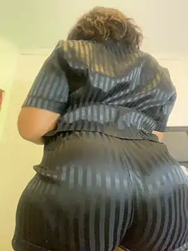 BADFATASS85 online show from January 16, 2025, 8:03 pm