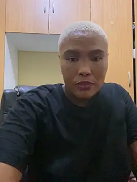 BADFATASS85 online show from December 16, 2025, 12:15 am