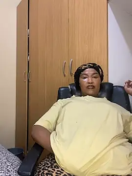 BADFATASS85 online show from June 24, 2026, 4:28 pm