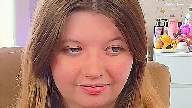 Snapshot of Vivian_cutie chatting on September 28, 2025, 12:32 pm Vivian cutie online show from September 28, 2025, 12:32 pm