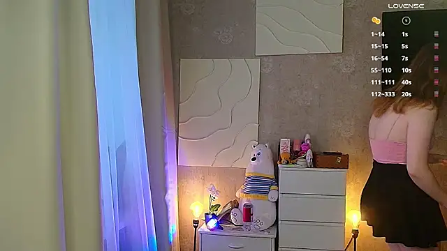 Vivian cutie online show from November 8, 2025, 10:37 am