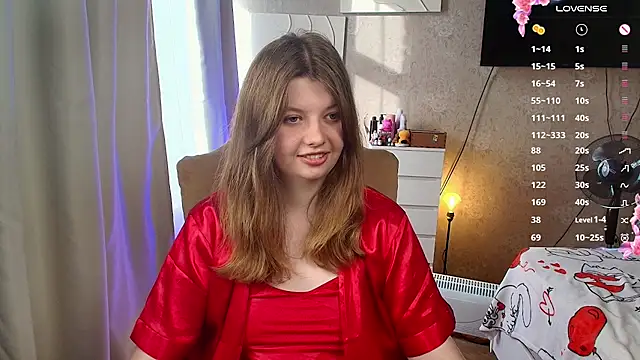 Snapshot of Vivian_cutie chatting on June 2, 2026, 3:47 pm Vivian cutie online show from June 2, 2026, 3:47 pm