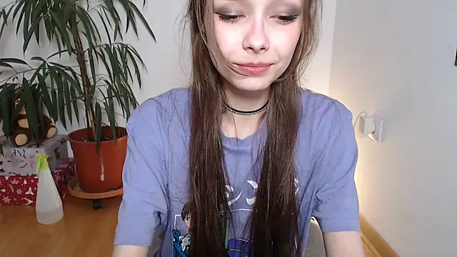 Snapshot of Michelle_Melnss chatting on December 8, 2024, 10:08 am Michelle Melnss online show from December 8, 2024, 10:08 am