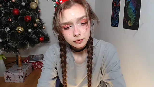 Snapshot of Michelle_Melnss chatting on December 27, 2024, 5:52 am Michelle Melnss online show from December 27, 2024, 5:52 am