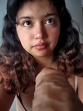 Peach Girll online show from February 8, 2025, 4:36 pm