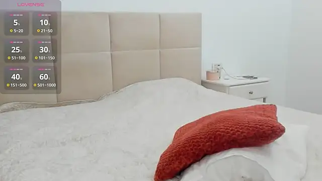 Snapshot of Sunshine_Eva chatting on October 26, 2025, 8:31 am Sunshine Eva online show from October 26, 2025, 8:31 am