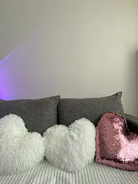 BarbieXs online show from May 16, 2026, 8:55 am