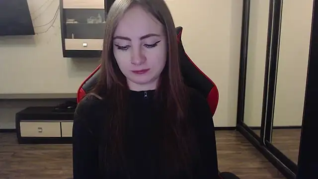 Laralianna online show from January 7, 2025, 7:49 pm