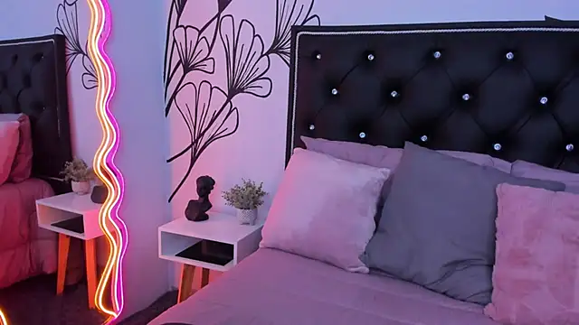 Sweet Ariadna  online show from June 14, 2026, 12:18 pm