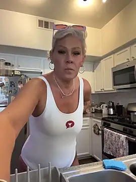 Lexi Shocker online show from August 6, 2026, 6:54 pm