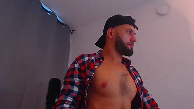 Oliverdrew 1 online show from January 25, 2025, 11:00 pm