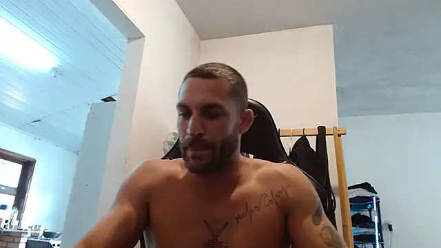 Snapshot of surfdog_95 chatting on October 21, 2025, 6:08 pm surfdog 95 online show from October 21, 2025, 6:08 pm