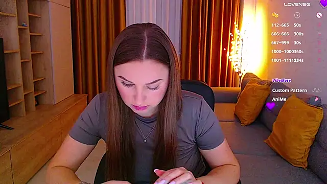  Mia Adams online show from November 10, 2025, 8:57 am