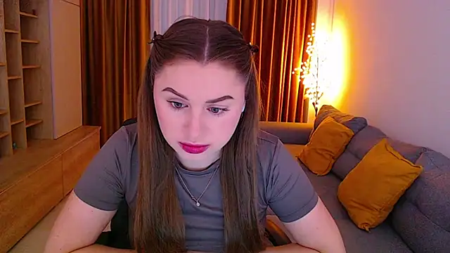  Mia Adams online show from April 23, 2026, 6:47 am