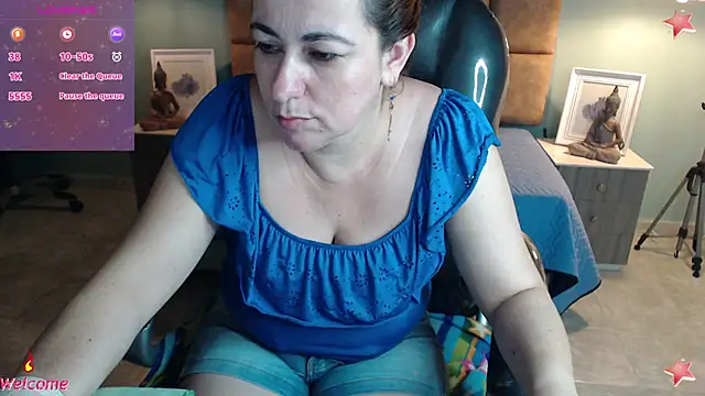 Barbiegomez online show from February 6, 2025, 3:16 am