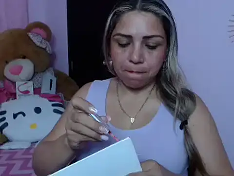 Snapshot of cum_bigass chatting on January 17, 2025, 12:31 pm cum bigass online show from January 17, 2025, 12:31 pm