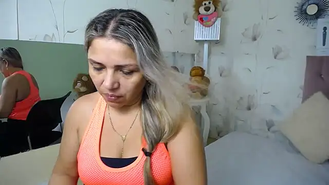 Snapshot of cum_bigass chatting on January 30, 2025, 12:06 pm cum bigass online show from January 30, 2025, 12:06 pm