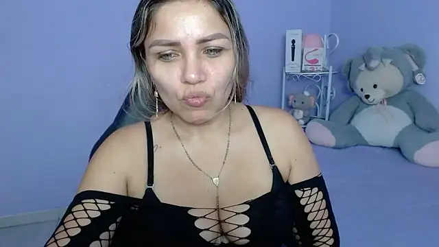 Snapshot of cum_bigass chatting on March 14, 2025, 12:18 pm cum bigass online show from March 14, 2025, 12:18 pm