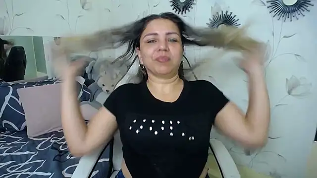 Snapshot of cum_bigass chatting on October 9, 2025, 12:14 pm cum bigass online show from October 9, 2025, 12:14 pm