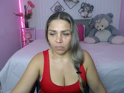cum bigass online show from May 7, 2026, 12:10 pm