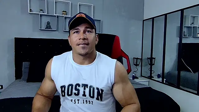 Snapshot of tyler_hank01 chatting on February 1, 2025, 1:02 am tyler hank01 online show from February 1, 2025, 1:02 am