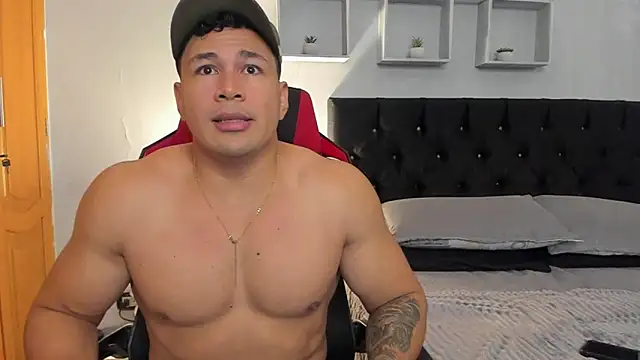 tyler hank01 online show from April 29, 2026, 8:48 pm