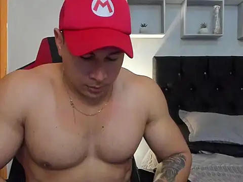 tyler hank01 online show from May 14, 2026, 12:45 pm