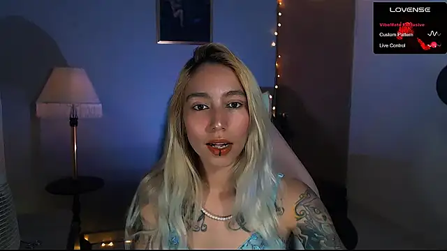 Saucy Jenn online show from February 1, 2025, 2:05 am