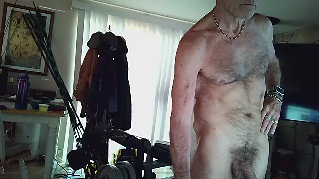 Snapshot of MoonDancer chatting on September 24, 2025, 5:27 pm MoonDancer online show from September 24, 2025, 5:27 pm