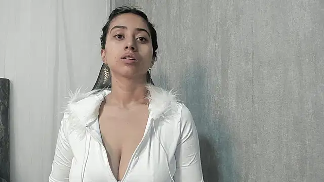 Valentinne z online show from December 24, 2024, 3:16 pm