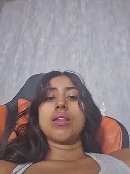 Snapshot of Valentinne_z chatting on November 8, 2025, 2:06 pm Valentinne z online show from November 8, 2025, 2:06 pm