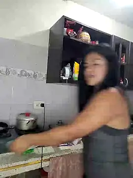 Hannah-grace online show from December 3, 2024, 1:32 pm