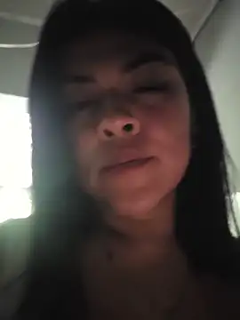 Hannah-grace online show from November 20, 2025, 1:11 pm