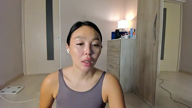 keiko hot online show from May 12, 2026, 3:03 am