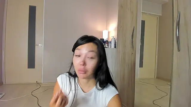 keiko hot online show from June 14, 2026, 1:47 am