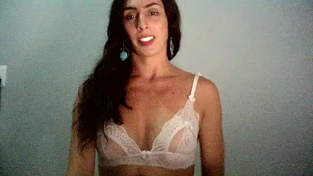 AlexiaDuucan online show from January 16, 2025, 1:47 pm
