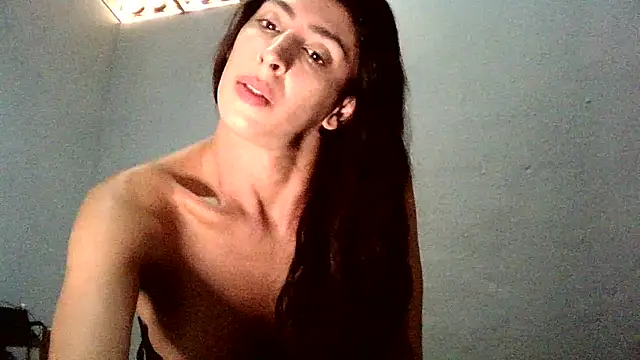 AlexiaDuucan online show from January 25, 2025, 2:47 pm