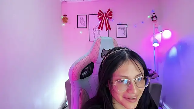 Kyomi chang online show from December 18, 2024, 1:12 pm