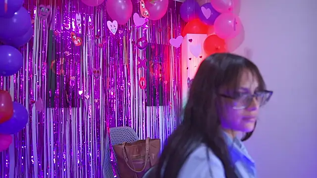 Kyomi chang online show from September 20, 2025, 1:01 pm