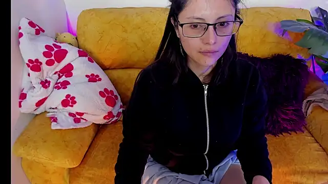 Kyomi chang online show from April 25, 2026, 12:30 pm
