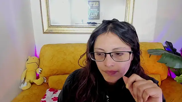 Kyomi chang online show from April 27, 2026, 12:14 pm
