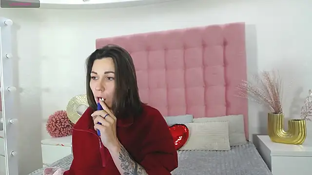 Edenne online show from February 17, 2025, 12:05 pm