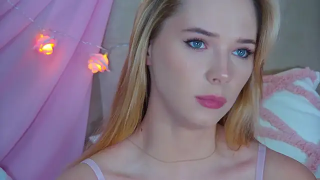 Snapshot of GentleRossi chatting on January 22, 2025, 6:20 pm GentleRossi online show from January 22, 2025, 6:20 pm