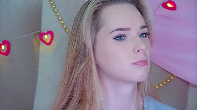 Snapshot of GentleRossi chatting on February 21, 2025, 3:10 pm GentleRossi online show from February 21, 2025, 3:10 pm