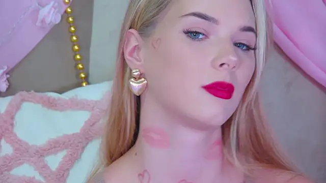 Snapshot of GentleRossi chatting on March 5, 2025, 6:12 pm GentleRossi online show from March 5, 2025, 6:12 pm